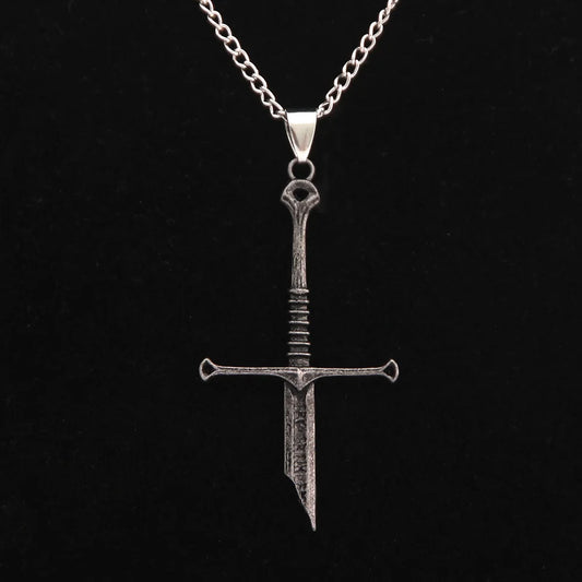 Vintage Narsil Broken Sword Pendant Necklace, Suitable for Both Men and Women - A Unique Piece of Jewelry Inspired by Movies, Perfect for Cosplay or as a Cool Punk-style Gift.