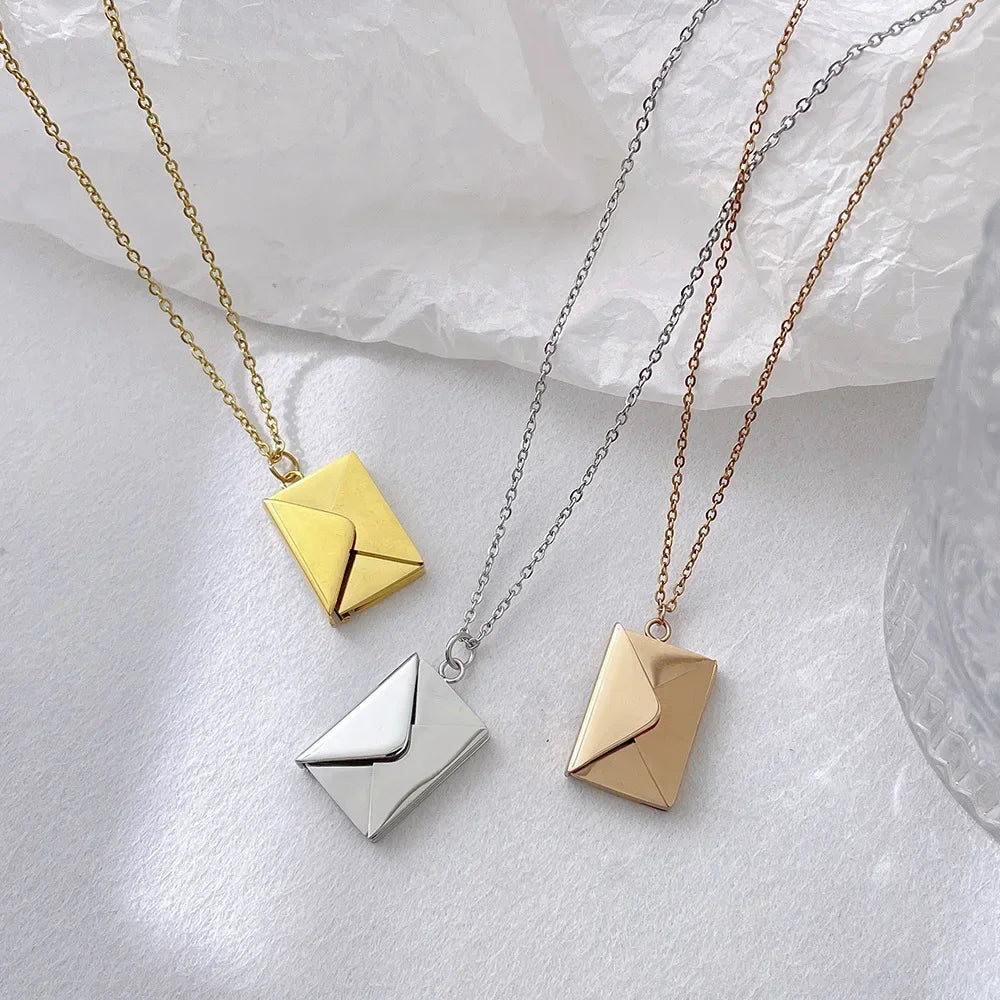 "Customized Stainless Steel Love Letter Envelope Pendant Necklace: A Personalized Jewelry Piece to Express Your Affection. Perfect for Valentine's Day, Mother's Day, or as a Special Gift to Confess Your Love."